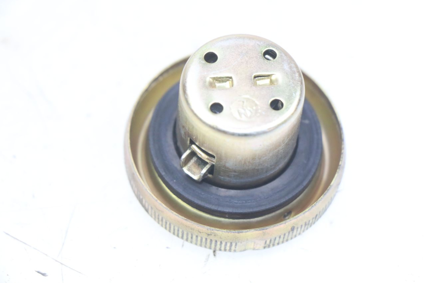 photo de BOUCHON RESERVOIR ESSENCE SYM CROX 4T 50 (2016 - 2023) - Vue principale