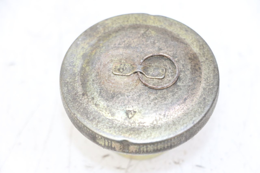 photo de BOUCHON RESERVOIR ESSENCE SYM CROX 4T 50 (2016 - 2023) - Zoom état d’usage