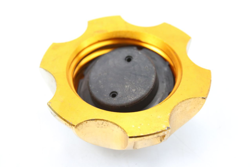 photo de BOUCHON RESERVOIR ESSENCE LONCIN DIRT BIKE 125 - Zoom état d’usage