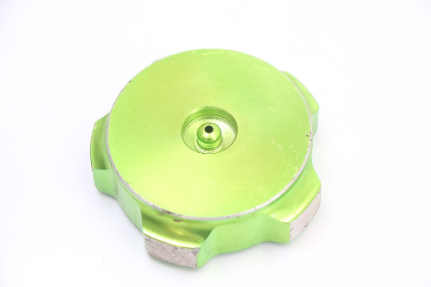 photo de BOUCHON RESERVOIR ESSENCE CCR DIRT BIKE 125 - Détail de la pièce