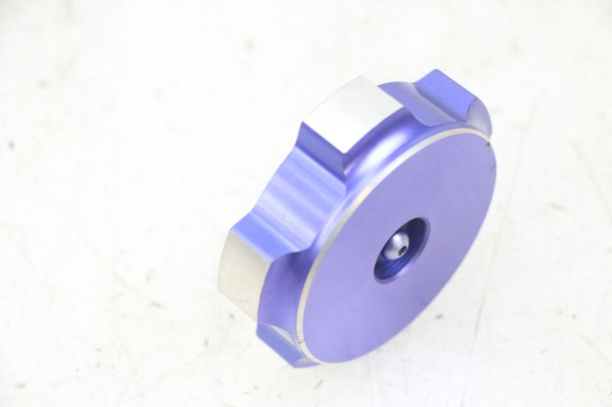 photo de BOUCHON RESERVOIR ESSENCE CCR DIRT BIKE 125 - Zoom état d’usage