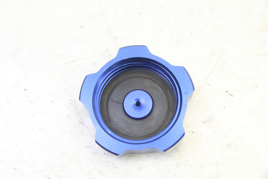 photo de BOUCHON RESERVOIR ESSENCE CCR DIRT BIKE 125 - Zoom état d’usage