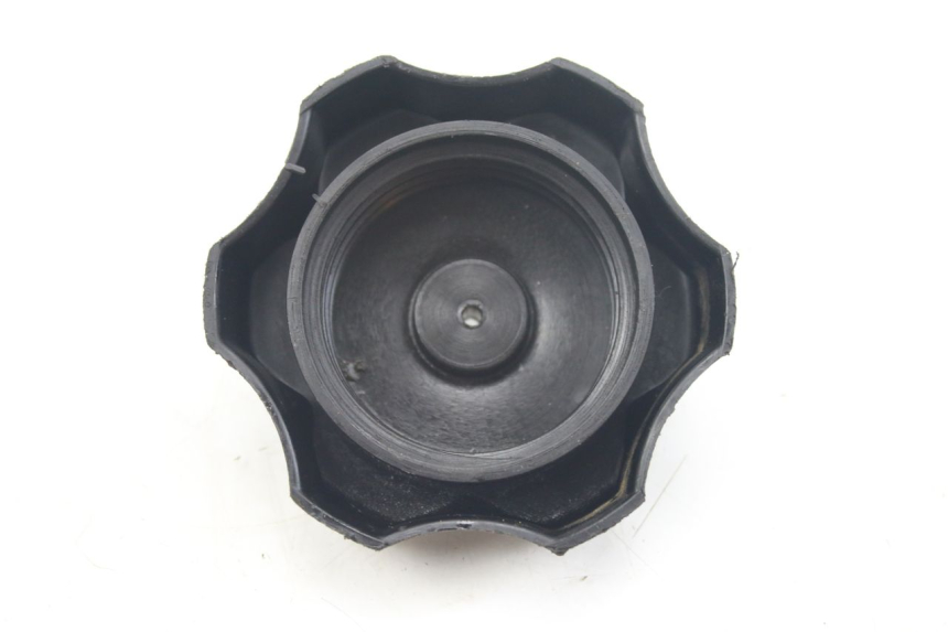 photo de BOUCHON RESERVOIR ESSENCE XTRM FACTORY DIRTBIKE BSE 150 - Zoom état d’usage