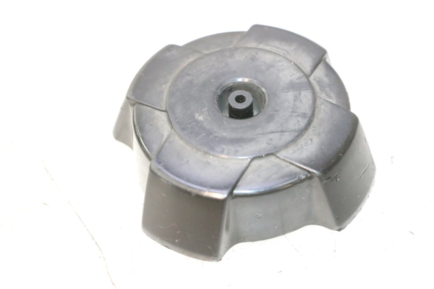 photo de BOUCHON RESERVOIR ESSENCE SUZUKI DR S 600 (1985 - 1989) - Vue principale