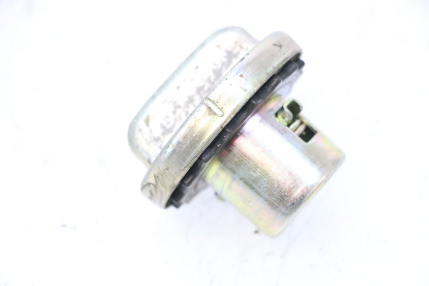 photo de BOUCHON RESERVOIR ESSENCE KEEWAY F-ACT FACT EVO 50 (2020 - 2026) - Zoom état d’usage