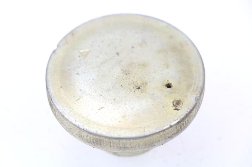 photo de BOUCHON RESERVOIR ESSENCE TNT MOTOR FASTINO 4T 50 (2013 - 2019) - Zoom état d’usage