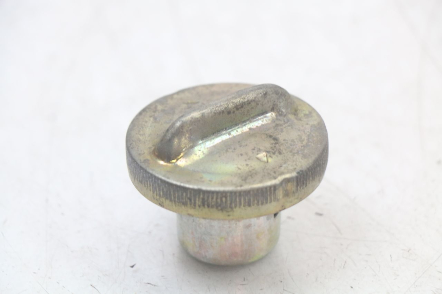 photo de BOUCHON RESERVOIR ESSENCE SYM FIDDLE 2 50 (2008 - 2013) - Vue principale