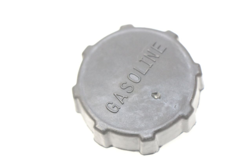 photo de BOUCHON RESERVOIR ESSENCE PIAGGIO FLY 2T 50 (2004 - 2017) - Zoom état d’usage