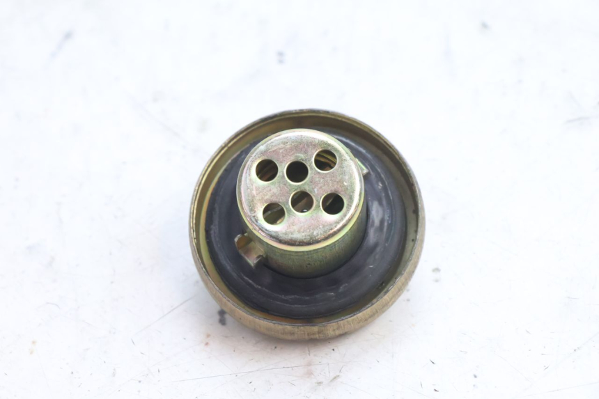 photo de BOUCHON RESERVOIR ESSENCE NECO GPX LC 2T 50 (2014 - 2018) - Autre angle de vue