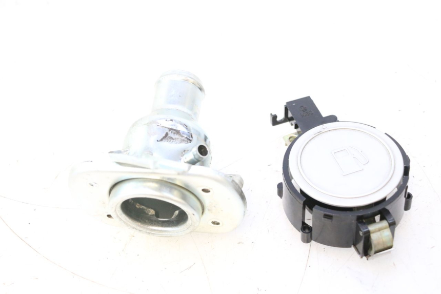 photo de BOUCHON RESERVOIR ESSENCE KYMCO GRAND DINK 125 (2008 - 2014) - Vue principale