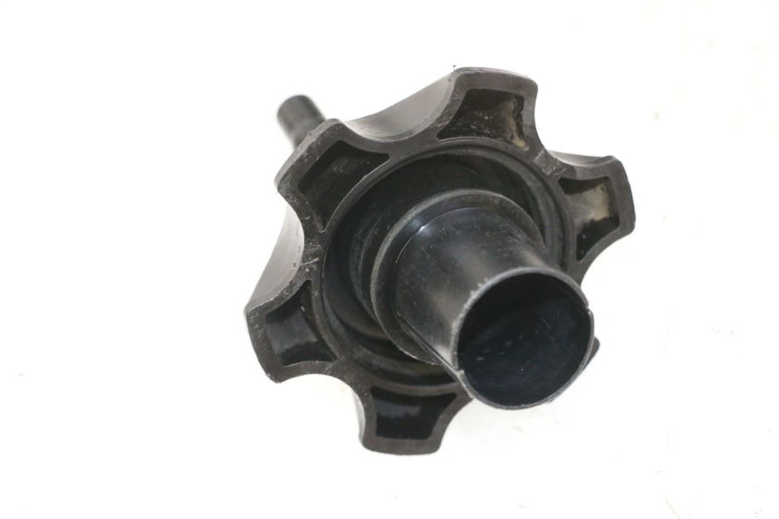 photo de BOUCHON RESERVOIR ESSENCE HONDA CR 85 (2003 - 2007) - Détail de la pièce