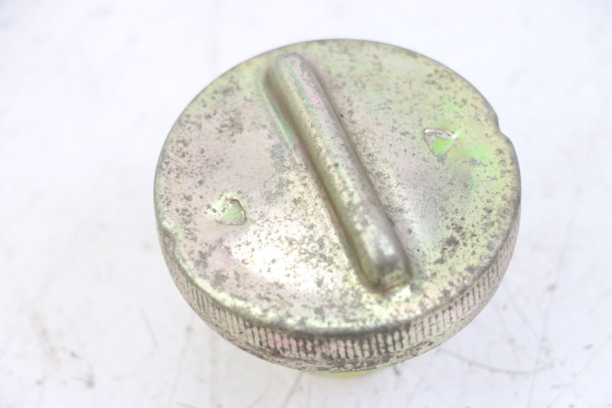 photo de BOUCHON RESERVOIR ESSENCE HONDA SCV LEAD 100 (2003 - 2007) - Détail de la pièce