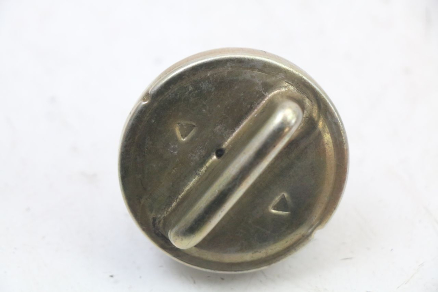 photo de BOUCHON RESERVOIR ESSENCE JM MOTORS VX 125 (2022 - 2025) - Autre angle de vue