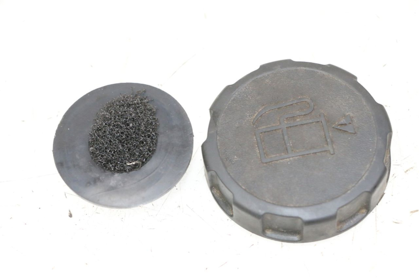 photo de BOUCHON RESERVOIR ESSENCE PEUGEOT KISBEE 2T 50 (2010 - 2017) - Vue principale