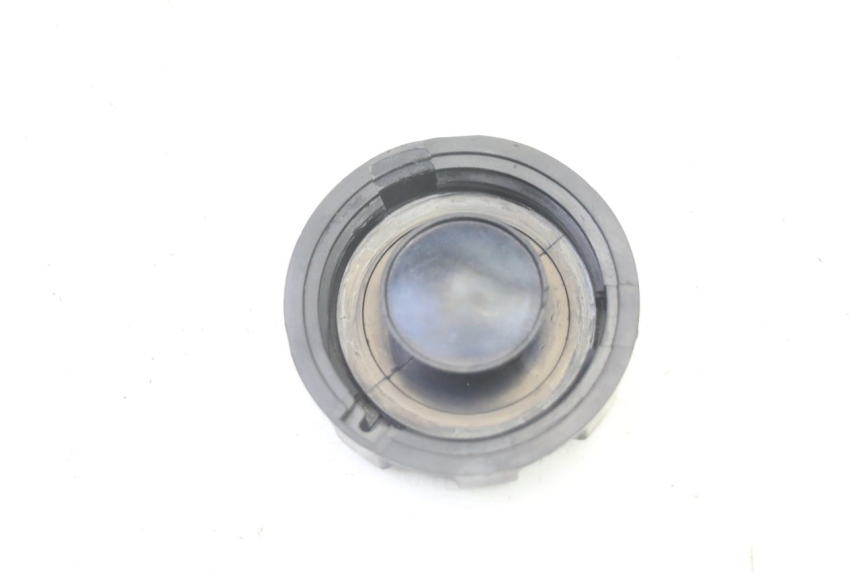 photo de BOUCHON RESERVOIR ESSENCE PEUGEOT KISBEE 4T 50 (2018 - 2022) - Zoom état d’usage