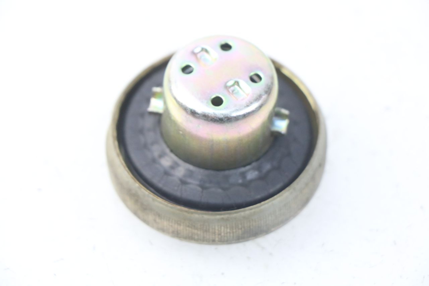 photo de BOUCHON RESERVOIR ESSENCE KYMCO LIKE 4T 50 (2009 - 2018) - Détail de la pièce