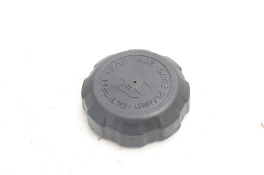 photo de BOUCHON RESERVOIR ESSENCE PEUGEOT LUDIX ONE 50 (2004 - 2006) - Détail de la pièce