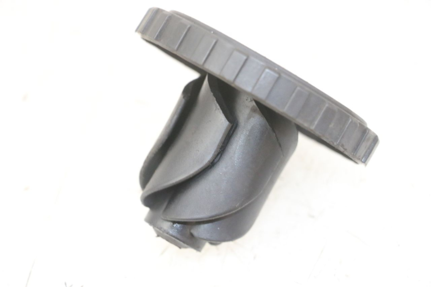 photo de BOUCHON RESERVOIR ESSENCE MBK X-LIMIT XLIMIT 50 (2007 - 2012) - Vue principale