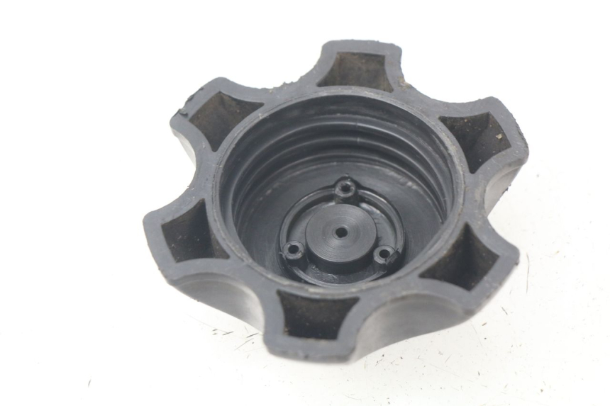 photo de BOUCHON RESERVOIR ESSENCE SMALL MX MX5 MX-5 140 - Détail de la pièce