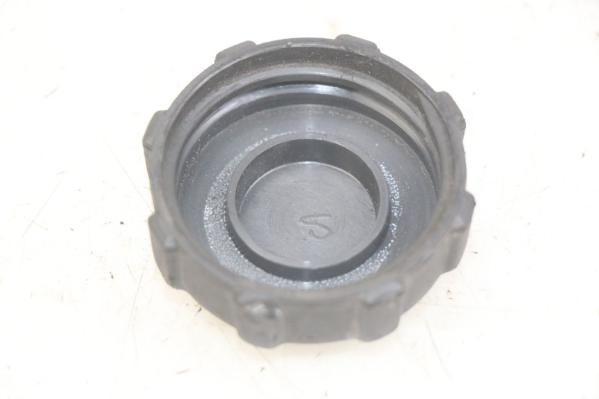 photo de BOUCHON RESERVOIR ESSENCE PIAGGIO NEW TYPHOON 50 (2010 - 2017) - Détail de la pièce