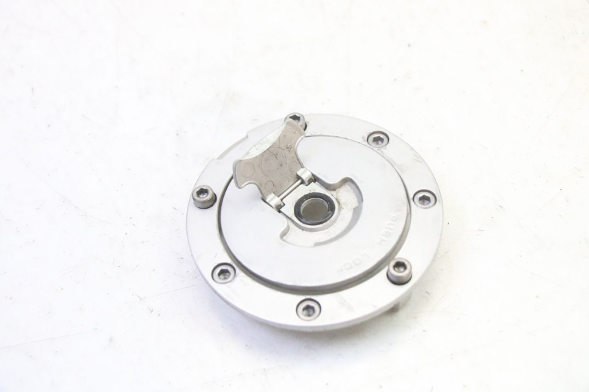 photo de BOUCHON RESERVOIR ESSENCE HONDA NTV DEAUVILLE 650 (2001 - 2006) - Zoom état d’usage