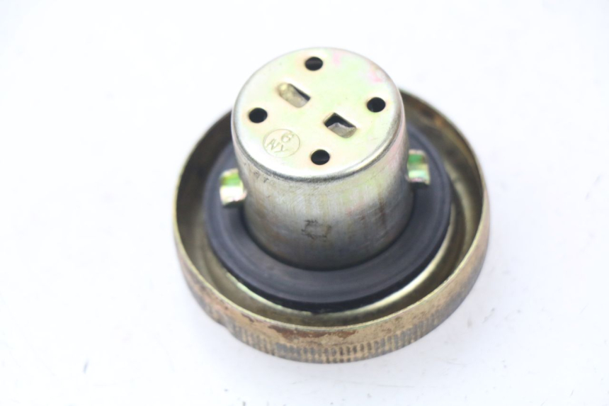 photo de BOUCHON RESERVOIR ESSENCE SYM ORBIT 2 50 (2008 - 2014) - Détail de la pièce