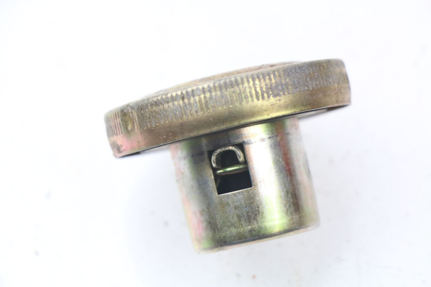 photo de BOUCHON RESERVOIR ESSENCE SYM ORBIT 2 50 (2008 - 2014) - Zoom état d’usage