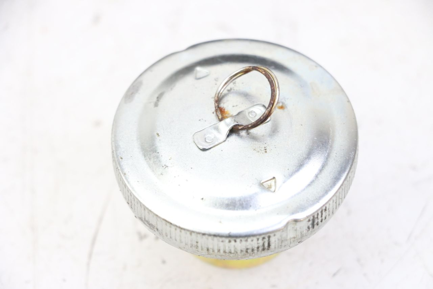 photo de BOUCHON RESERVOIR ESSENCE PEUGEOT TWEET 4T 50 (2023 - 2025) - Détail de la pièce