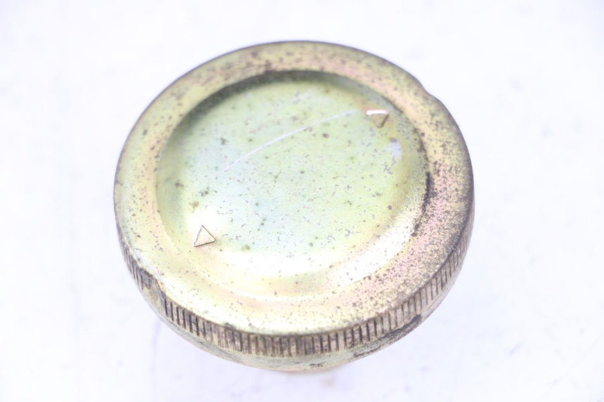 photo de BOUCHON RESERVOIR ESSENCE PEUGEOT TWEET 4T 50 (2014 - 2019) - Détail de la pièce