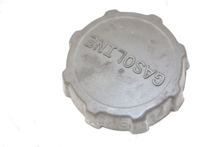 photo de BOUCHON RESERVOIR ESSENCE PIAGGIO VESPA GRANTURISMO 200 (2004 - 2005) - Vue principale