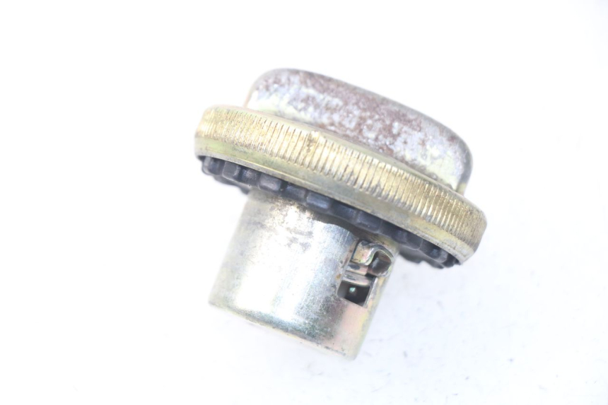 photo de BOUCHON RESERVOIR ESSENCE KEEWAY PIXEL 50 (2008 - 2011) - Vue principale