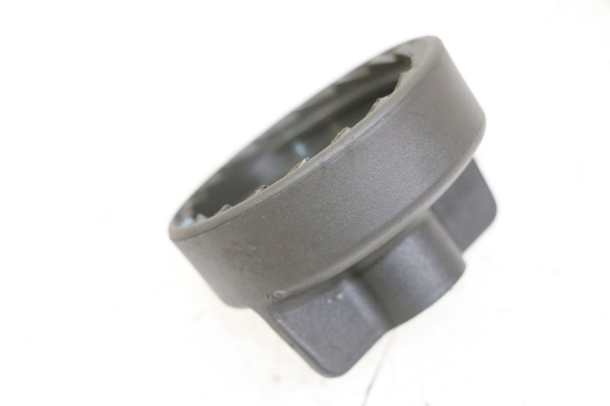 photo de BOUCHON RESERVOIR ESSENCE GILERA RUNNER LC 50 (1997 - 1998) - Détail de la pièce