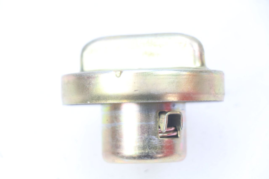 photo de BOUCHON RESERVOIR ESSENCE JM MOTORS SANTANA 50 (2014 - 2023) - Vue principale