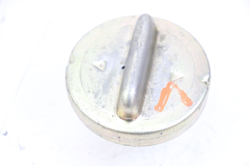 photo de BOUCHON RESERVOIR ESSENCE JM MOTORS SANTANA 50 (2014 - 2023) - Détail de la pièce