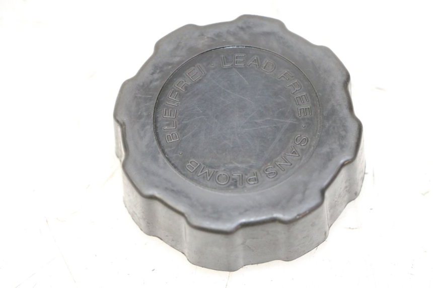 photo de BOUCHON RESERVOIR ESSENCE PEUGEOT SATELIS 125 (2013 - 2018) - Vue principale