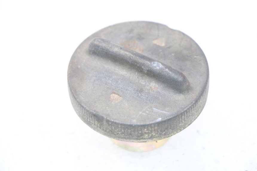 photo de BOUCHON RESERVOIR ESSENCE HONDA SCV LEAD 100 (2003 - 2007) - Détail de la pièce