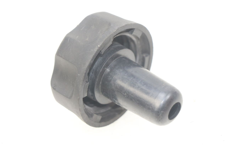 photo de BOUCHON RESERVOIR ESSENCE YAMAHA SLIDER NAKED 50 (2004 - 2018) - Vue principale