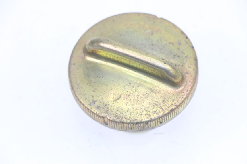 photo de BOUCHON RESERVOIR ESSENCE PEUGEOT SUM UP 125 (2008 - 2013) - Autre angle de vue