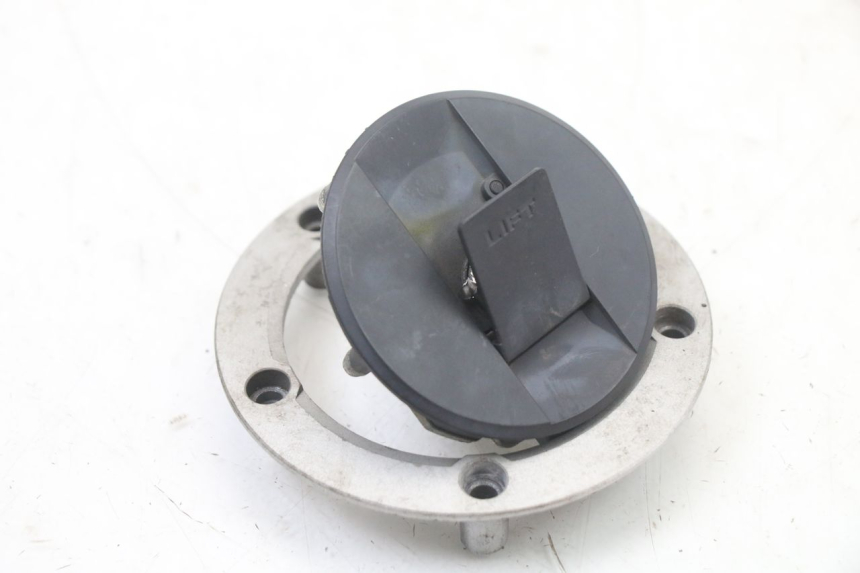 photo de BOUCHON RESERVOIR ESSENCE SUZUKI GSX F GSXF 650 (2007 - 2015) - Vue principale