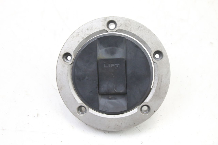 photo de BOUCHON RESERVOIR ESSENCE SUZUKI GSX F GSXF 650 (2007 - 2015) - Autre angle de vue