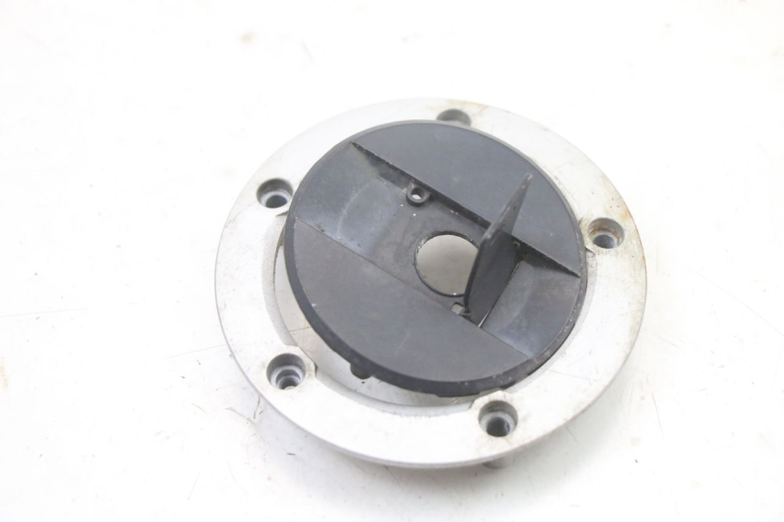 photo de BOUCHON RESERVOIR ESSENCE SUZUKI GSX F GSXF 650 (2007 - 2015) - Détail de la pièce