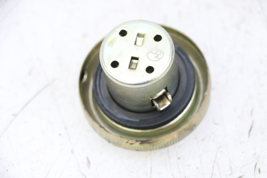 photo de BOUCHON RESERVOIR ESSENCE SYM FIDDLE 3 III 50 (2014 - 2020) - Vue principale