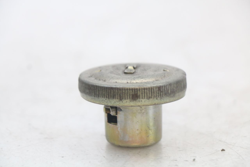 photo de BOUCHON RESERVOIR ESSENCE SYM ORBIT 2 4T 50 (2018 - 2022) - Détail de la pièce