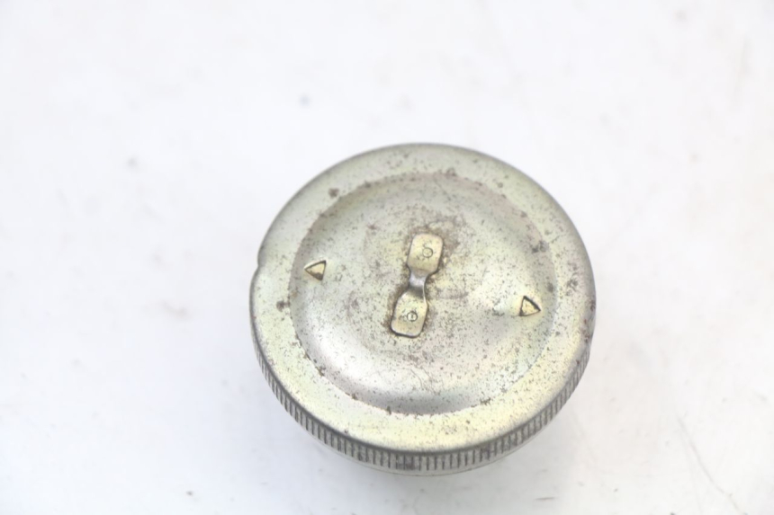 photo de BOUCHON RESERVOIR ESSENCE SYM ORBIT 2 4T 50 (2018 - 2022) - Zoom état d’usage