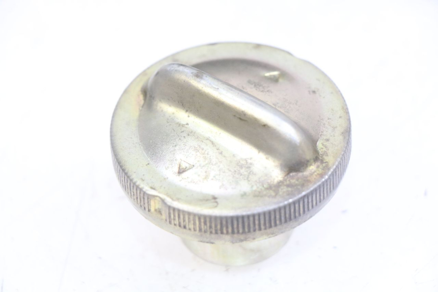 photo de BOUCHON RESERVOIR ESSENCE SYM SYMPHONY 125 (2009 - 2015) - Zoom état d’usage