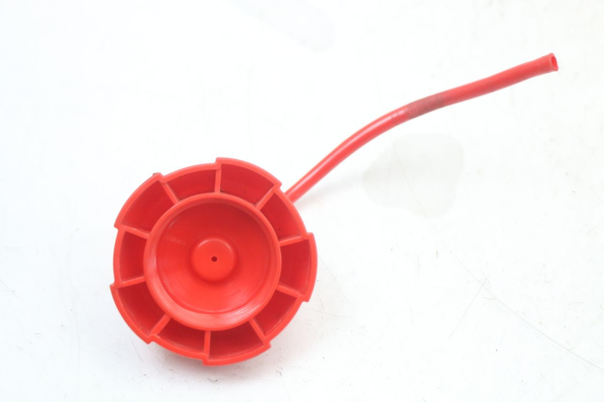 photo de BOUCHON RESERVOIR ESSENCE NITRO MOTORS THUNDER 125 - Autre angle de vue