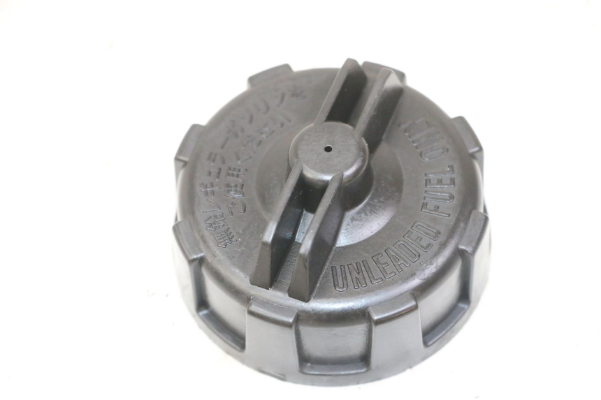 photo de BOUCHON RESERVOIR ESSENCE SUZUKI UH BURGMAN 125 (2002 - 2006) - Vue principale