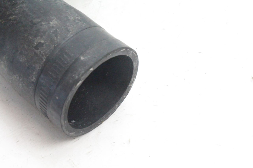 photo de BOUCHON RESERVOIR ESSENCE YAMAHA WAVE RUNNER GP R 1200 (2000 - 2003) - Points de fixation