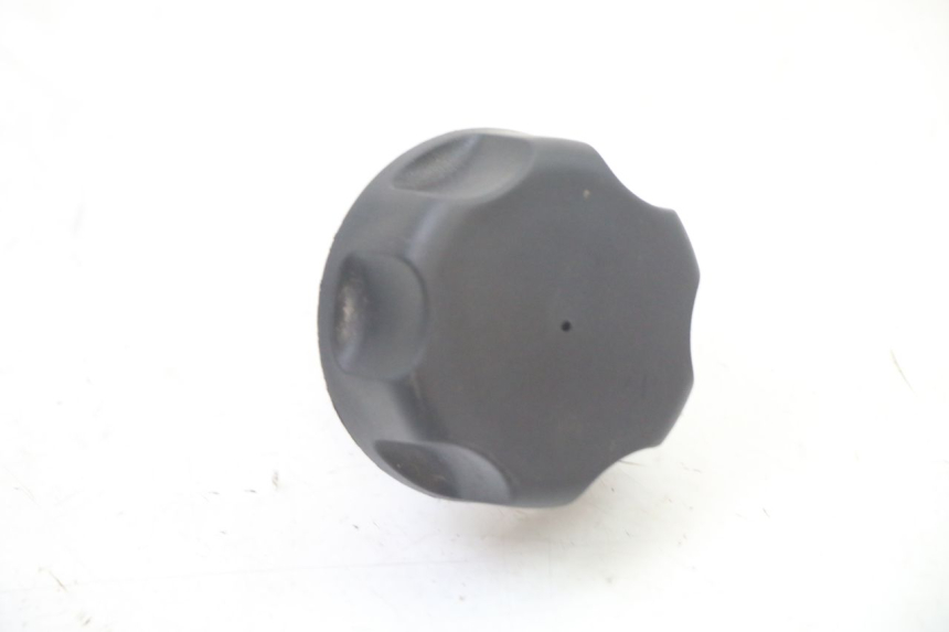 photo de BOUCHON RESERVOIR ESSENCE YAMAHA WHY 50 (1998 - 2000) - Zoom état d’usage