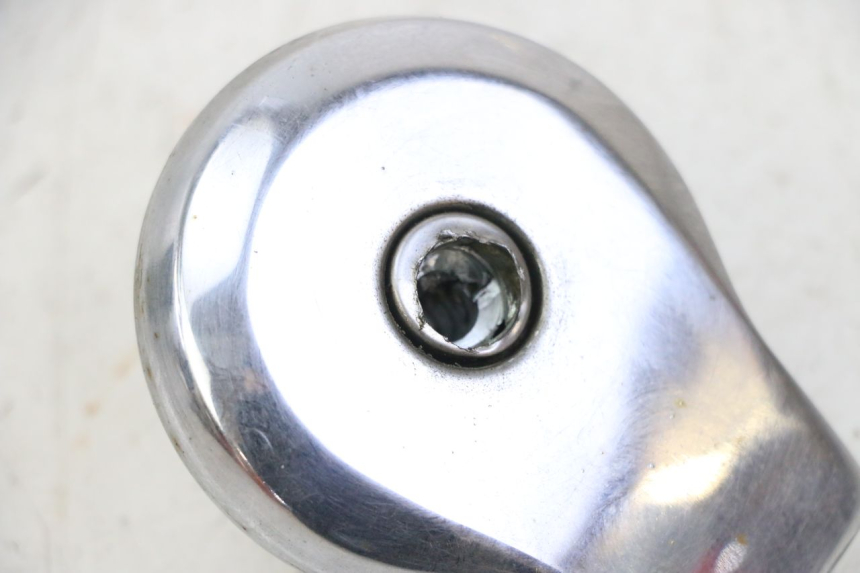 photo de BOUCHON RESERVOIR ESSENCE YAMAHA SR 125 (1982 - 2003) - Zoom état d’usage